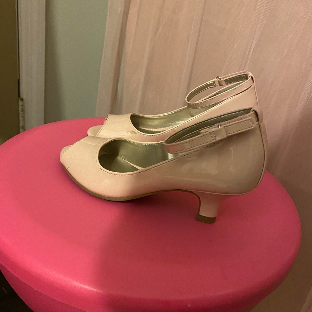 Girls plush pink dress shoes